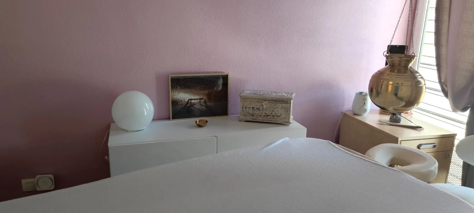 Salle de soins Ayu Svasti et installation Shirodhara