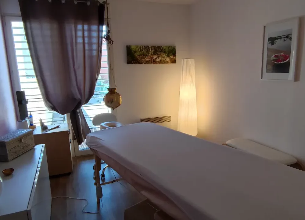 Vue générale de la salle de soins Ayu Svasti